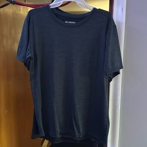 REAL ESSENTIALS ATHLETIC TSHIRT - SIZE LARGE